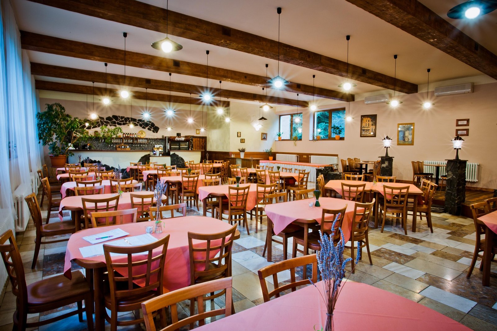 How to Open a Restaurant in Ontario